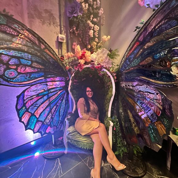 Meet your Posher, Kejda - Picture 1 of 1